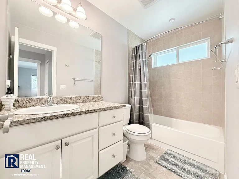 2609 S 272nd St #33 — Photo 16