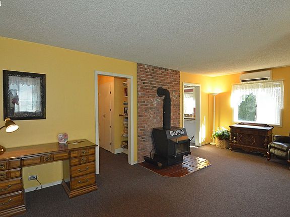 4th image of 6202 NE 119th St