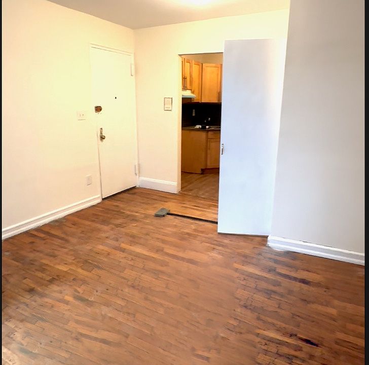 1st image of 351 W 50th St #1