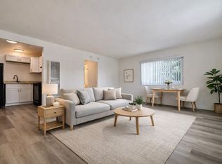970 Mission Dr #A2, Costa Mesa, CA 92626