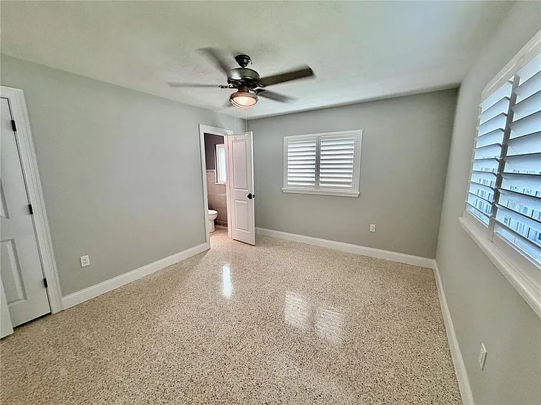 17045 Dolphin Dr — Photo 24