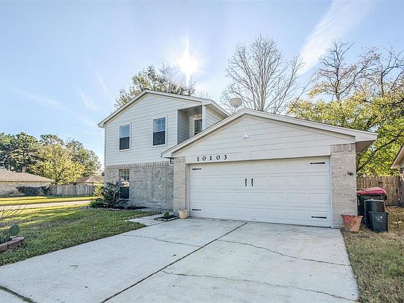 3rd image of 10103 Enchanted Stone Dr