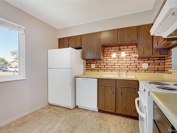 4th image of 7973 York Street #A