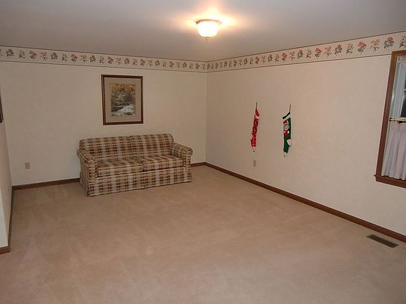 3rd image of 700 E Main St Unit 19