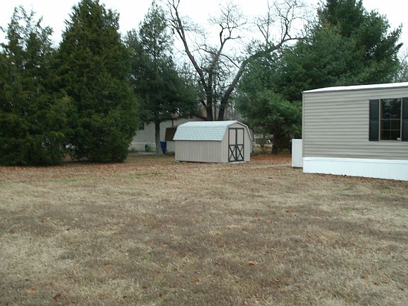2nd image of 23298 Lawrence Ln