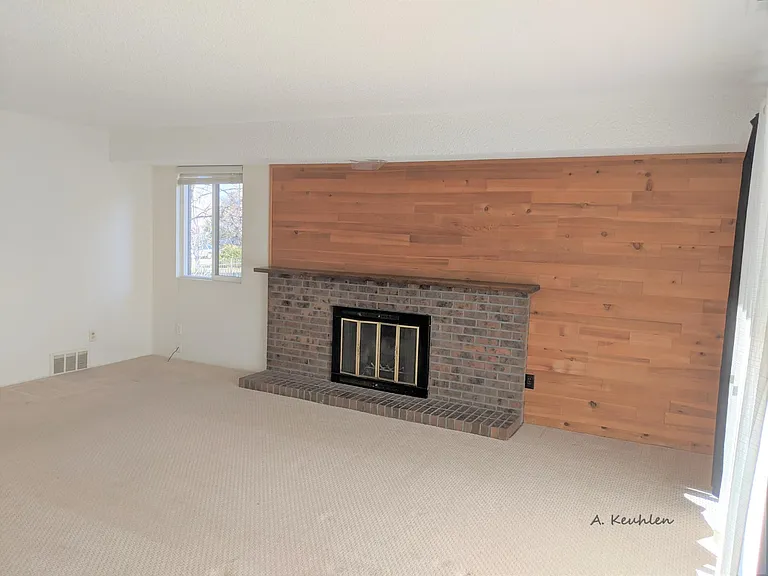 600 Manhattan Dr #A7 — Photo 2