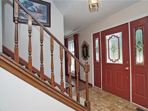 5th image of 1100 Iroquois Run