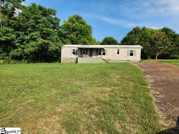 310 Ridge Rd, Wellford, SC 29385