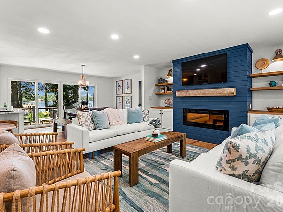 5th image of 138 Lakefront Dr