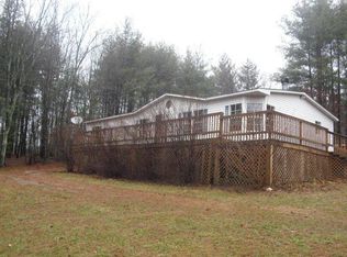 167 Tall Pines Ln, Hillsville, VA 24343