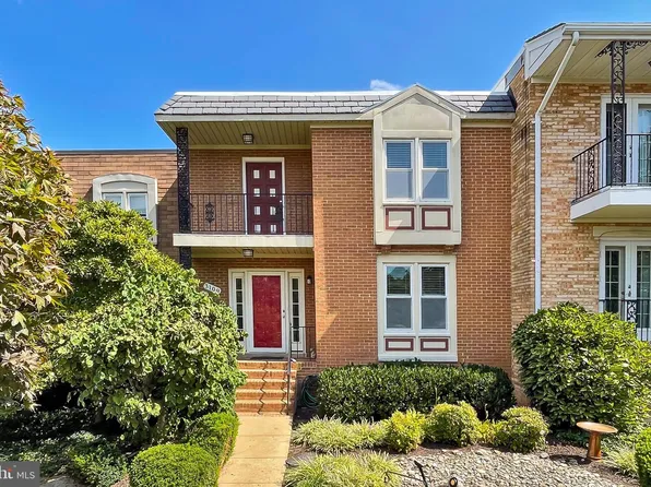 3109 14th St S, Arlington, VA 22204