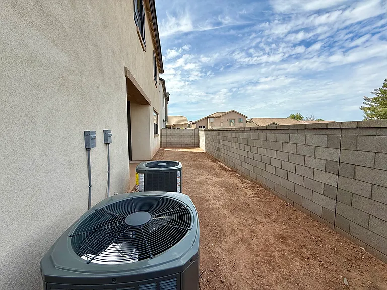 2345 E Stephens Ct — Photo 23