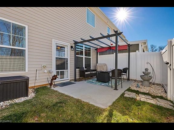 2nd image of 29 Finley Ridge Way