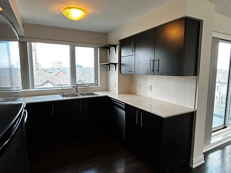 233 S Park Rd #611 — Photo 14
