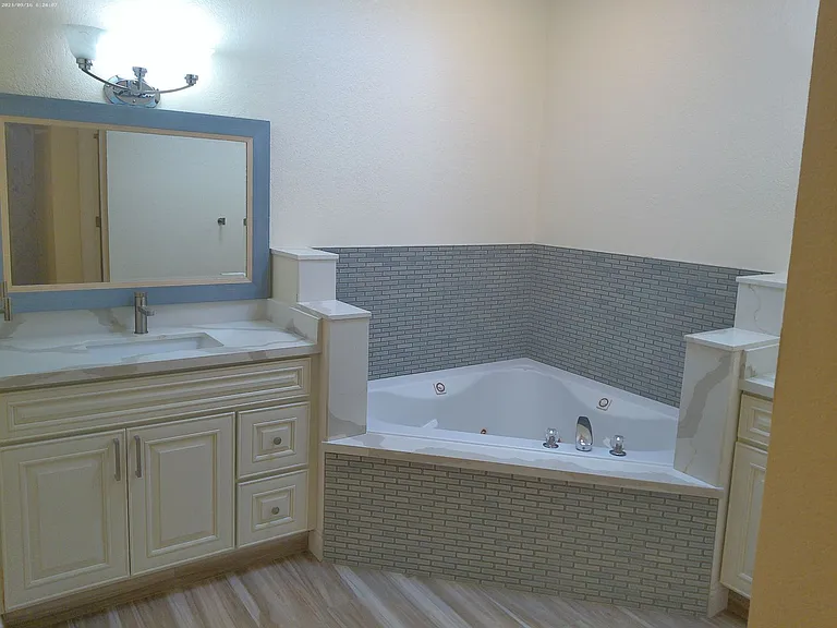 2410 Baron Dr — Photo 16
