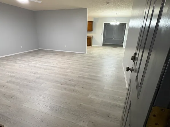 1021 Cedar St, Mountain Home, AR 72653