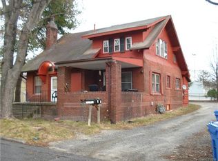 210 Rhodes St, Hendersonville, NC 28739