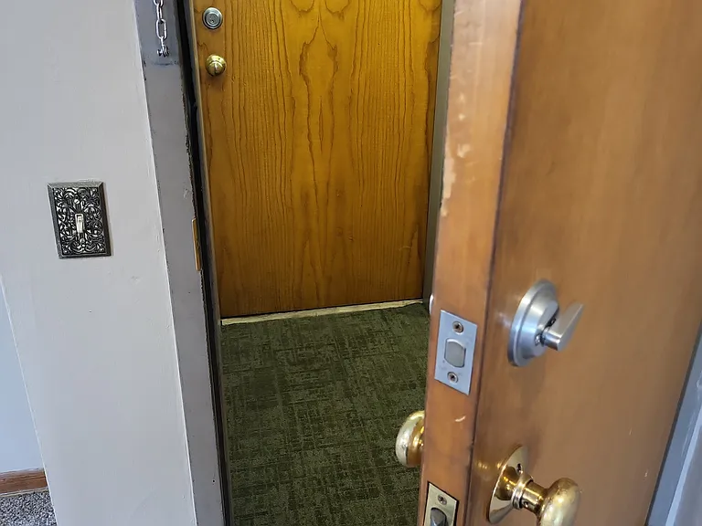 Greenway Park Apartments — Photo 3