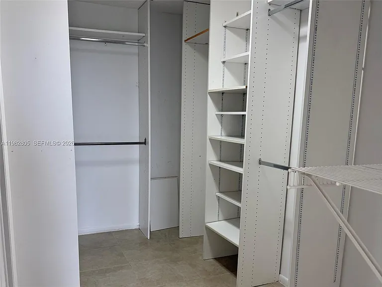 4000 Towerside Ter #1401 — Photo 20
