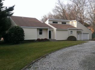 7710 Lake Shore Dr, North Chesterfield, VA 23235