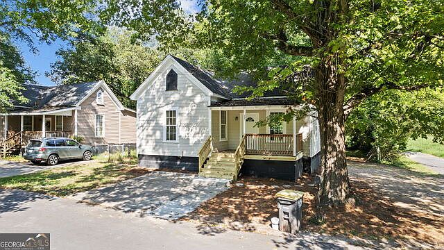 1st image of 335 S McLin St SW
