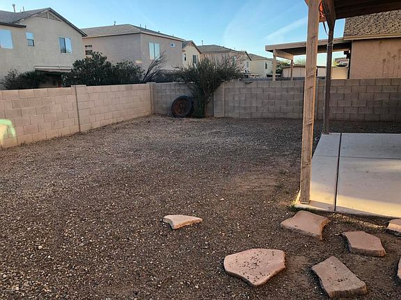 3rd image of 3740 E Felix Blvd