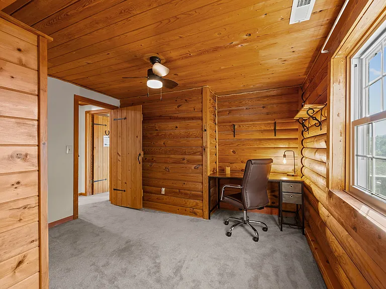 40 Chambers Dr — Photo 26