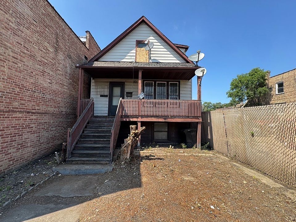 1st image of 4324 W Division St