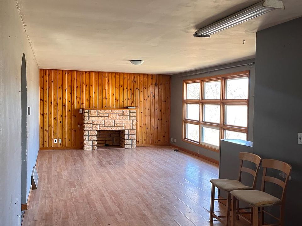 2nd image of 608 S 8th St