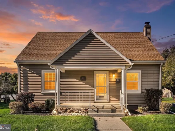 223 W Walnut St, Palmyra, PA 17078