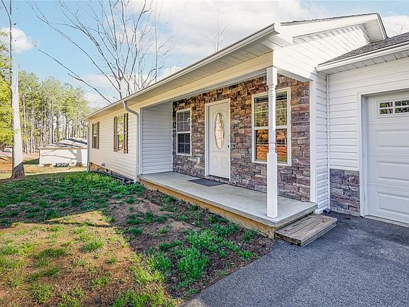 4th image of 3642 Williams Bridge Rd