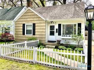 2831 Gracewood Rd, Toledo, OH 43613