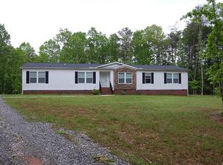 4052 Paynes Mill Rd, Bumpass, VA 23024