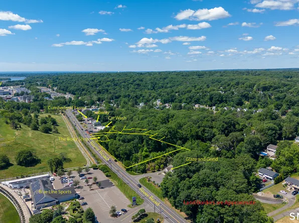 River Road, Shelton, CT 06484