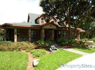 4814 Crape Myrtle Ln, Valrico, FL 33596