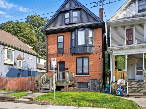 30 Stirton St, Hamilton, ON
