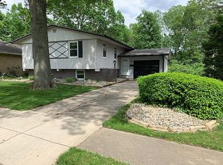 604 Kenyon Dr, Springfield, IL 62704