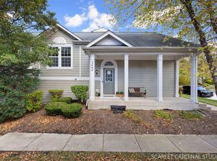 2464 Emily Ln, Elgin, IL 60124