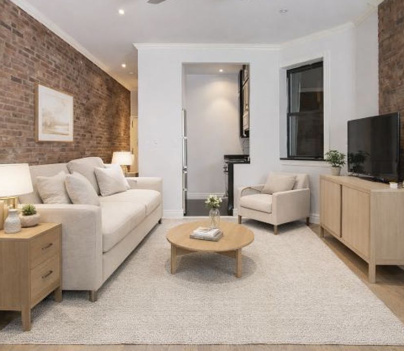 1st image of 722 10th Ave APT 4D