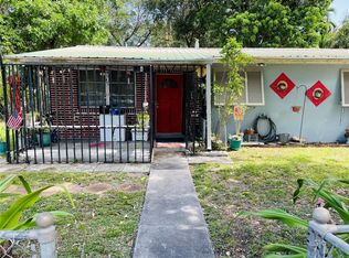 Queens Park, Miami, FL 33167