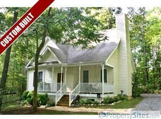 104 Oak Ridge Dr, Hillsborough, NC 27278