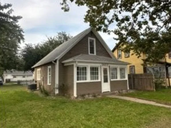 3422 14th St, Columbus, NE 68601