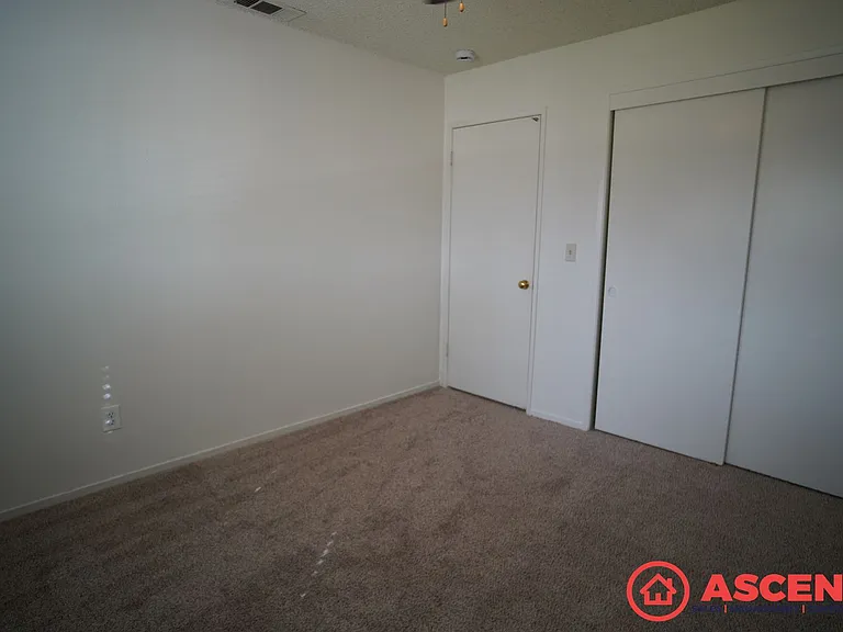 11900 Handel Ave #1-4 — Photo 11