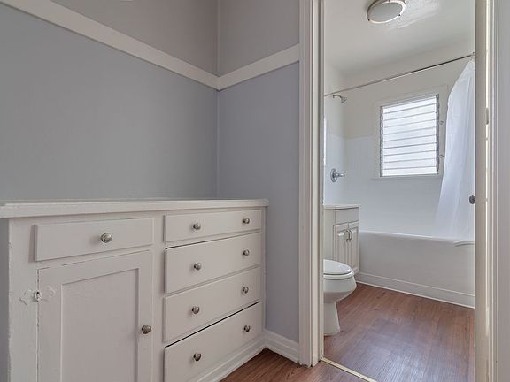 3rd image of 408 S Grevillea Ave APT 5