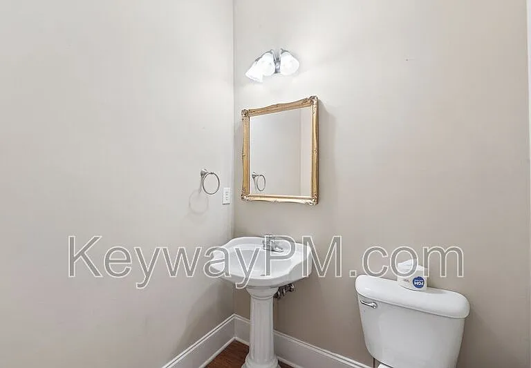 4890 Somerset Dr — Photo 6