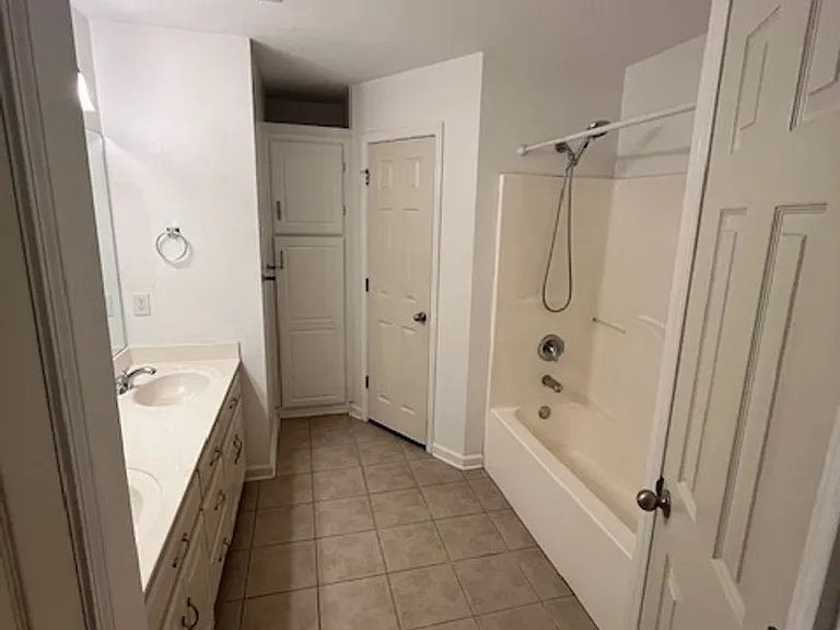 102 Rosebud Cir — Photo 21