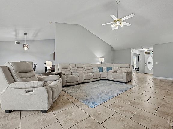 4th image of 1307 Mazurek Blvd