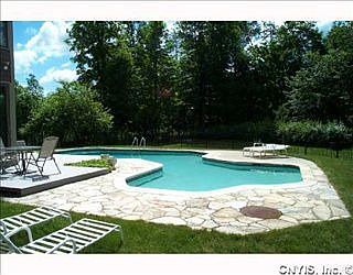 3rd image of 7310 Barberry Ln