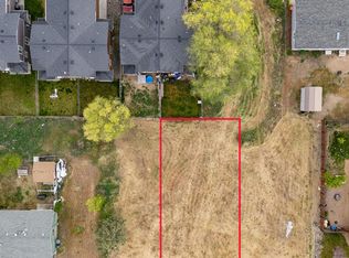 SW 3rd St #6, Madras, OR 97741