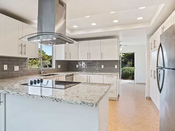 3rd image of 11000 Meadow Glen Way E